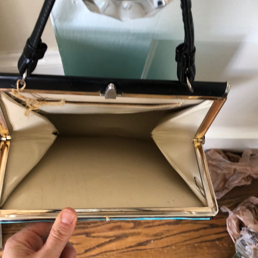 Upcycled vintage Jesus purse - Picture 3 of 3